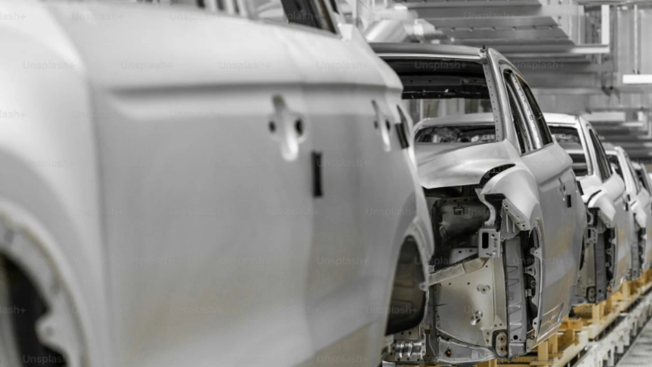 Aumentan ventas de vehículos ligeros en México