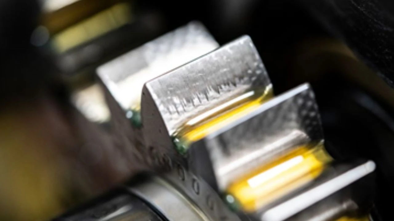 Presentan aditivo sustentable para lubricantes