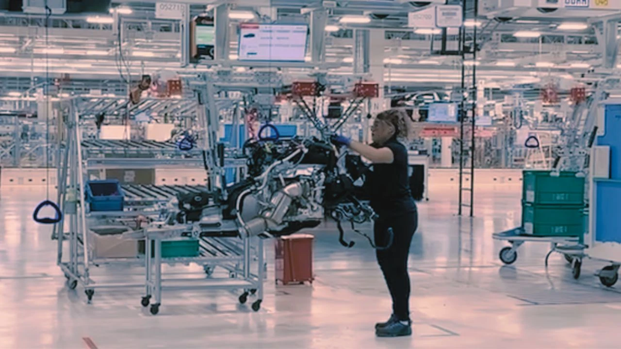 Cae 1.3% la actividad manufacturera