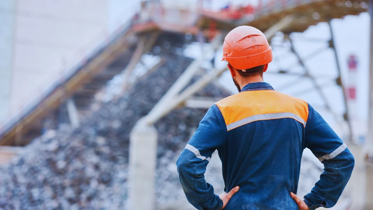 Pierde manufactura más de 400 mil empleos en mayo