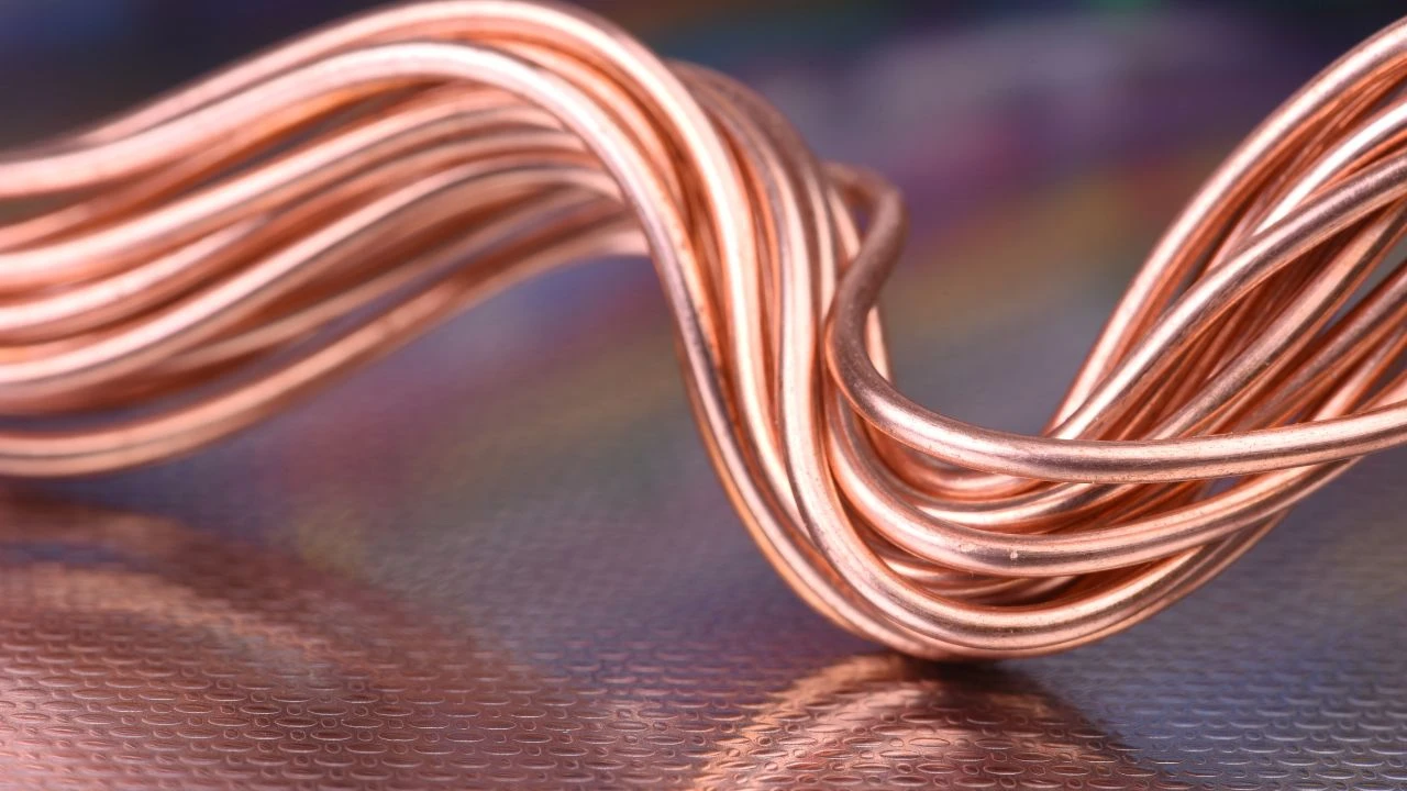 Impone Trump arancel al cobre