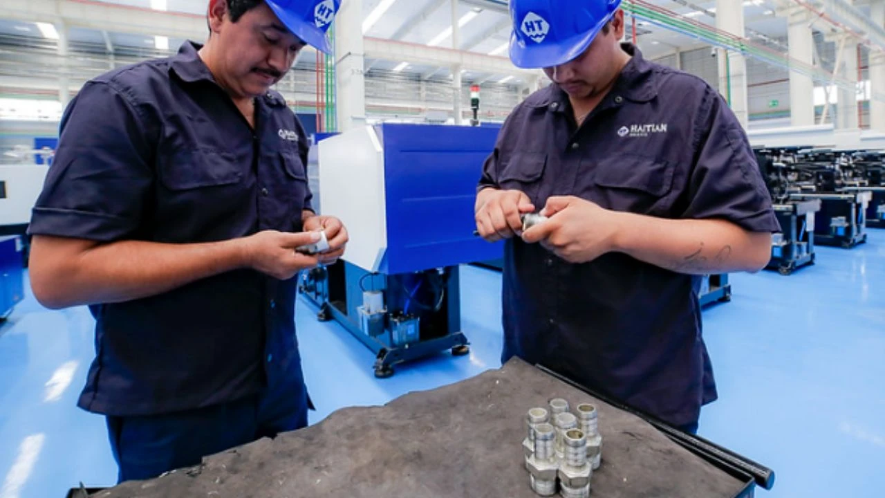 Reporta avance moderado manufactura en marzo 2026